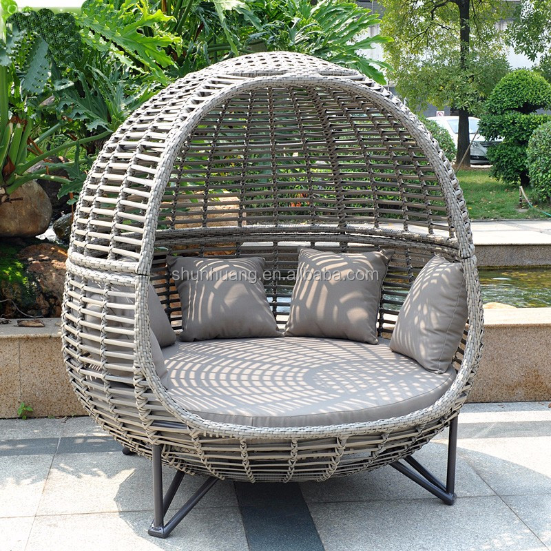 Nordic Patio Canopy Daybed Out - огляд і ціна Outdoor Daybed Furniture