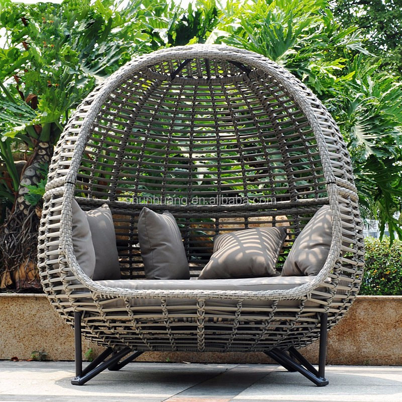 Nordic Patio Canopy Daybed Out - огляд і ціна Outdoor Daybed Furniture