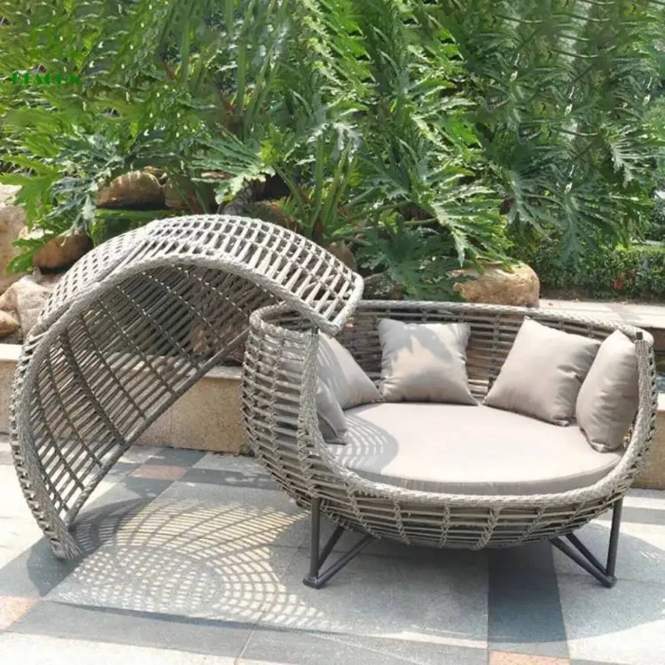 Nordic Patio Canopy Daybed Out - огляд і ціна Outdoor Daybed Furniture